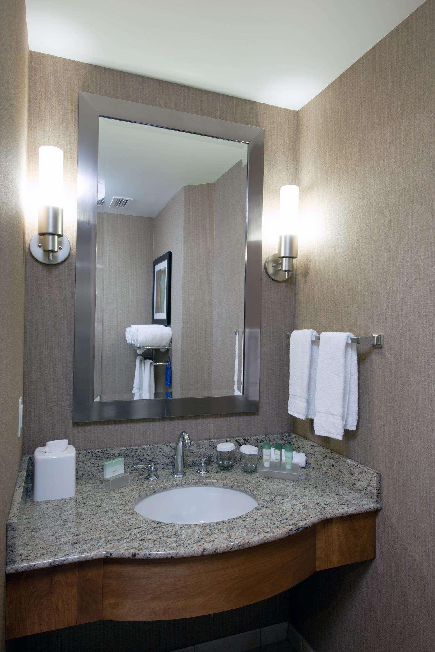 Homewood Suites By Hilton St. Louis - Galleria Richmond Heights Exterior photo